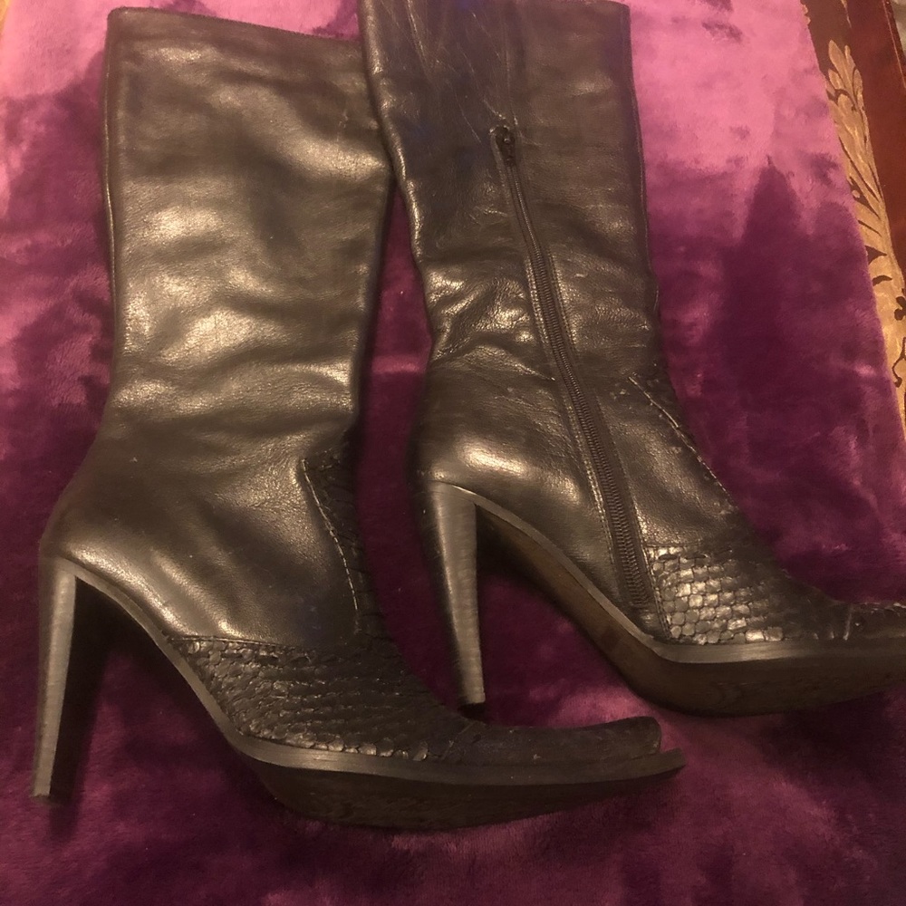 Dollhouse tall leather & snake/cowgirl boots.